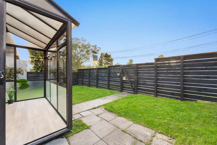 2/20 Bolton Street Blockhouse Bay_11