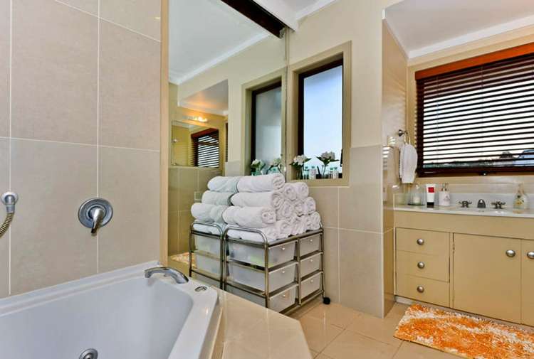 136 Okura River Road Okura_22