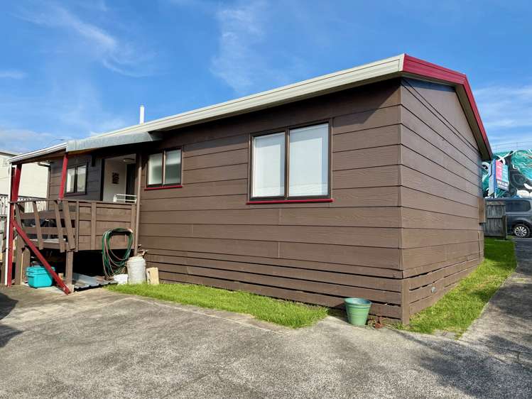 58 Bow Street Raglan_17