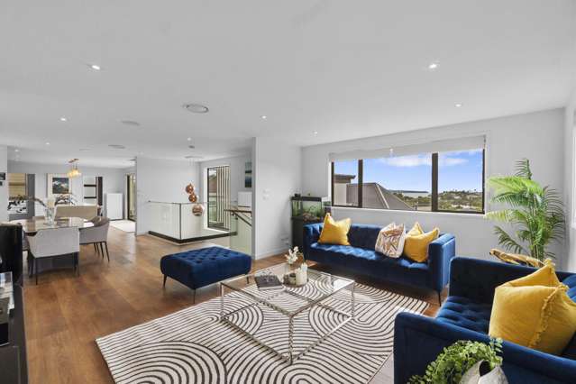 Modern Coastal Family Retreat