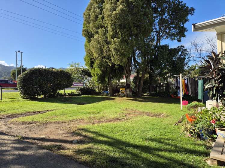 324 Tiki Road_4