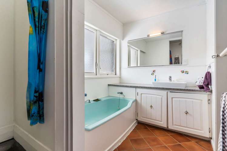 1/12 Diorella Drive Clover Park_10