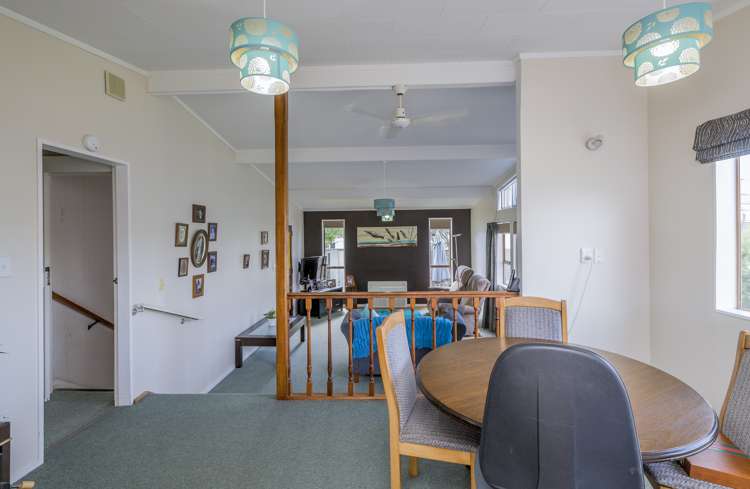 8 O'Rourke Place Otaki Beach_14
