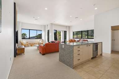 407/11 Marina Road_3