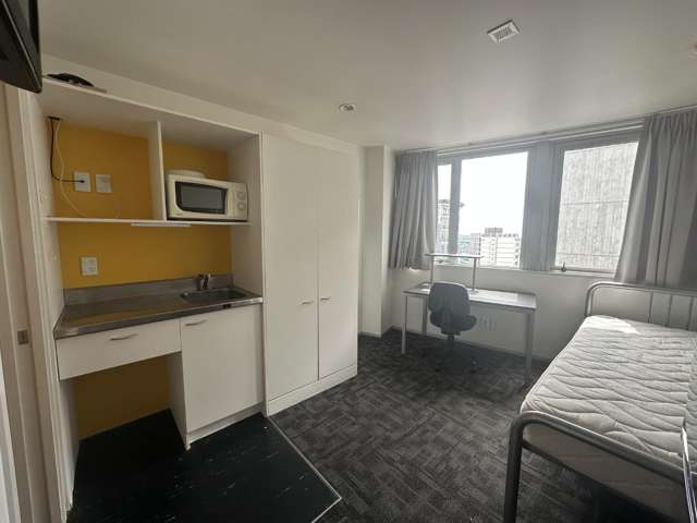 138 Anzac Avenue 10015_1