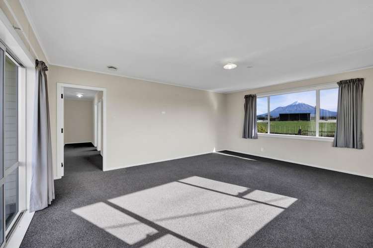 198 Beaconsfield Road Midhirst_14