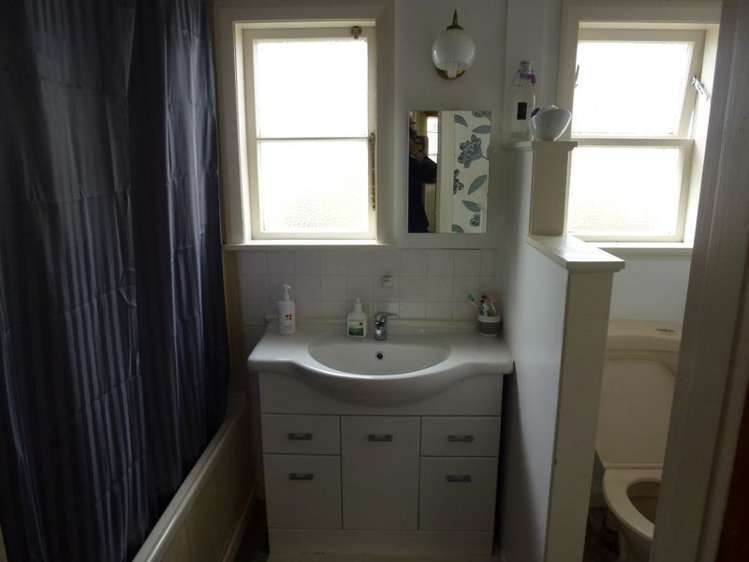 234 College Street West End_6