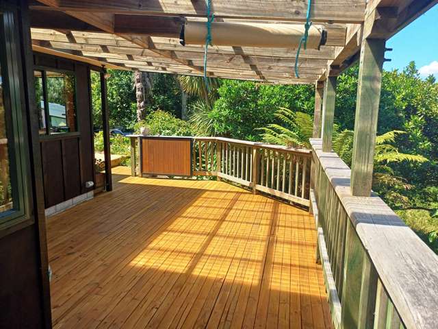 Generous Home and land - 1892sqm