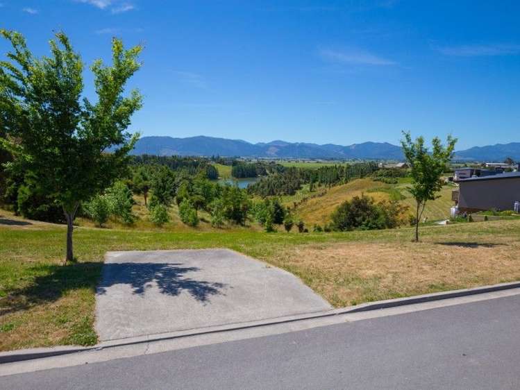 128 Marlborough Ridge Drive Fairhall_8