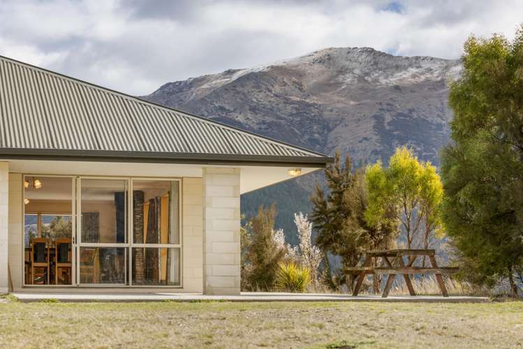 195 Lakeview Terrace Lake Hawea_8