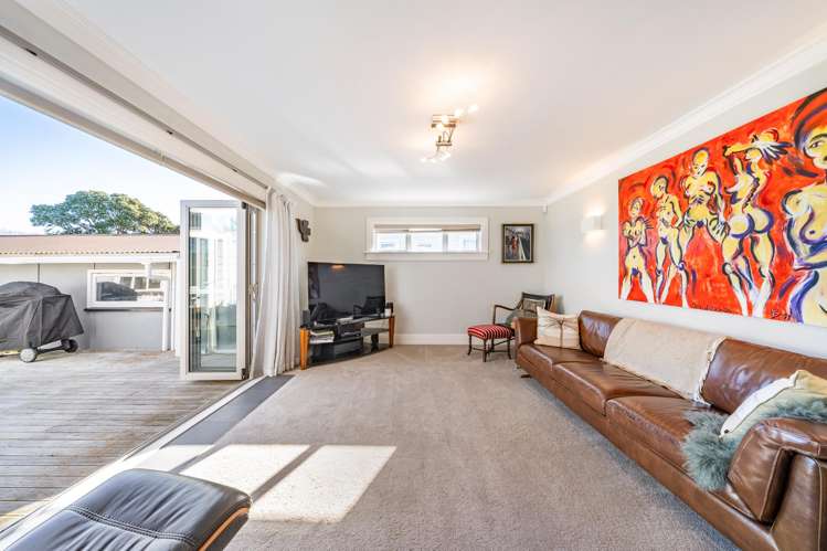 18 Bracken Street Petone_14