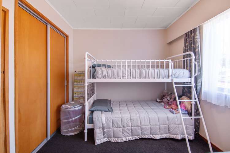 3/4a Maitland Avenue Stoke_12