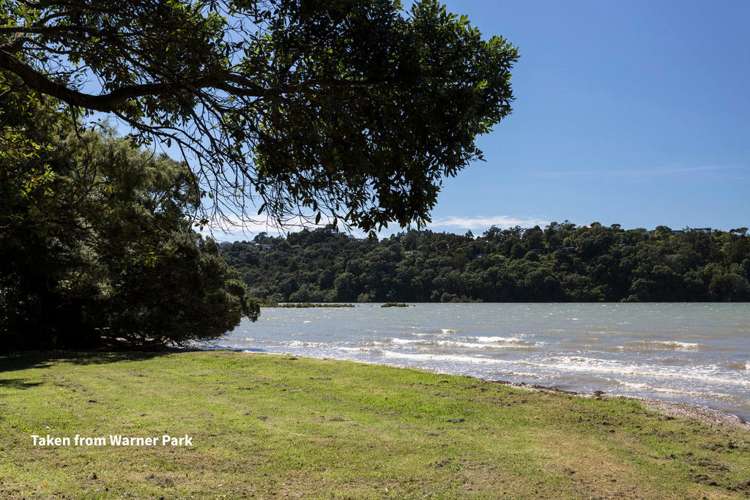 54 Laingholm Drive Laingholm_16