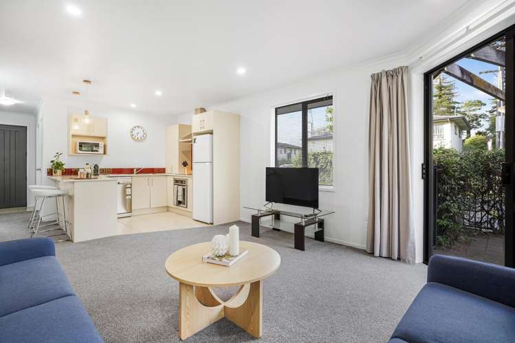 6/240 Old Farm Road Hillcrest_14