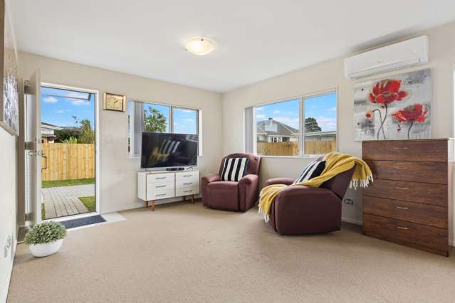 23 Desmond Place Otara_4