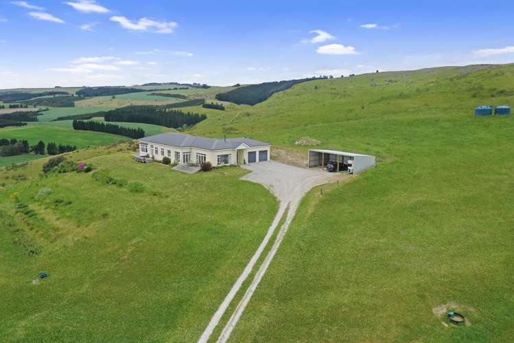 67 Macraes Road Dunback_1