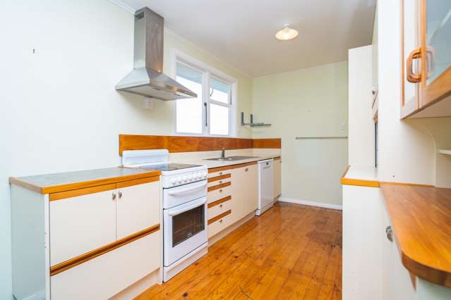 344 Warspite Avenue Waitangirua_1