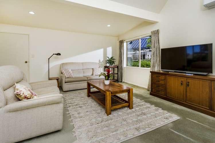 5/34 Waipuia Place Greenhithe_7