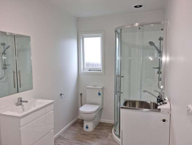 Flat 2/77 Gladstone Street Hawera_1