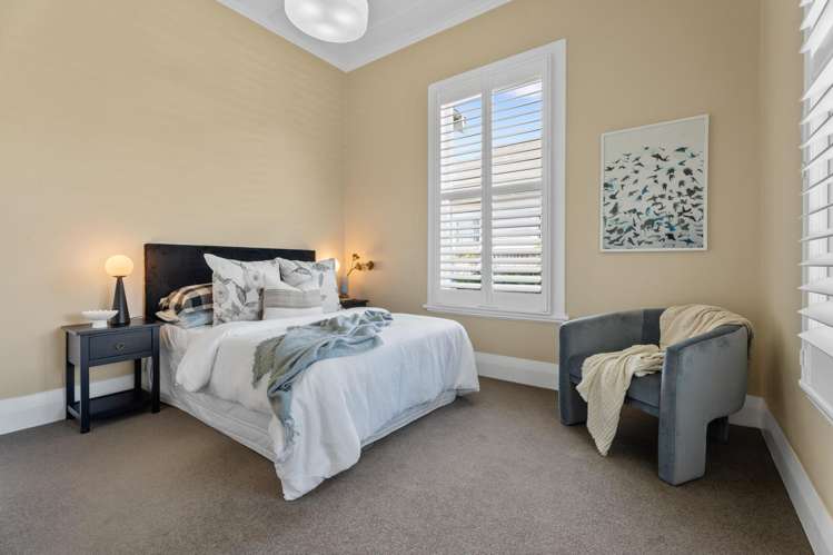 21 Queen Mary Avenue Epsom_19