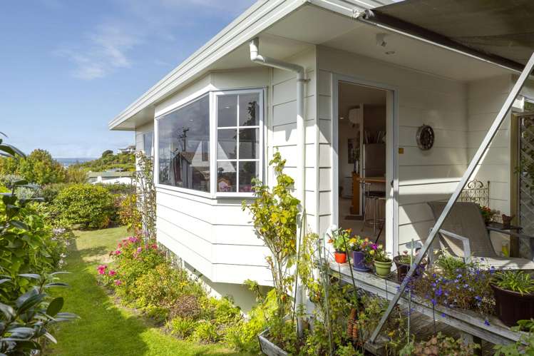 2/8 Kinder Street Acacia Bay_8