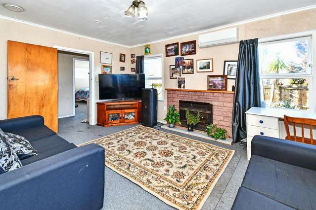 7 Malcolm Place Mangere East_1