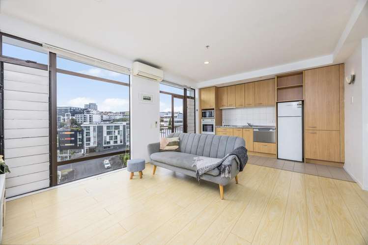 3J/7 Charlotte Street_4