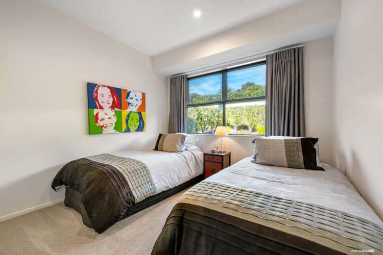 4 Kibblewhite Avenue Beachlands_13