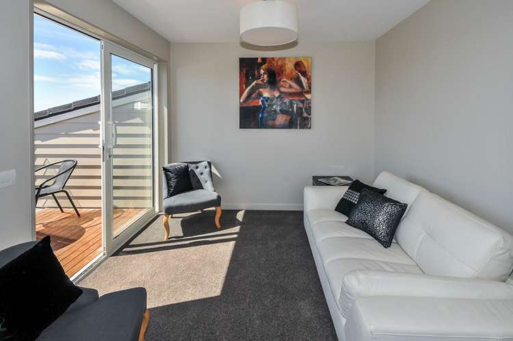 14 Greenlink Rise Long Bay_10
