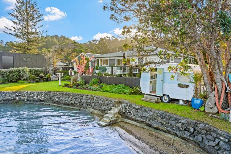 399 Leigh Road Whangateau_1