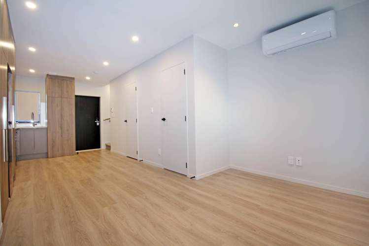 26c Alamein Road Panmure_5