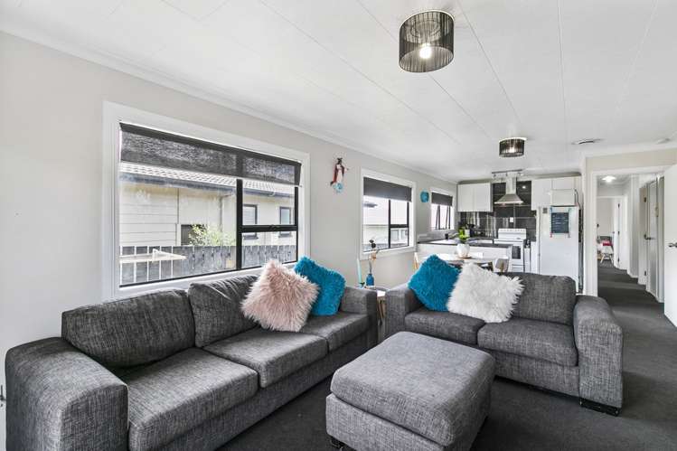 32 Beach Road Te Atatu Peninsula_2