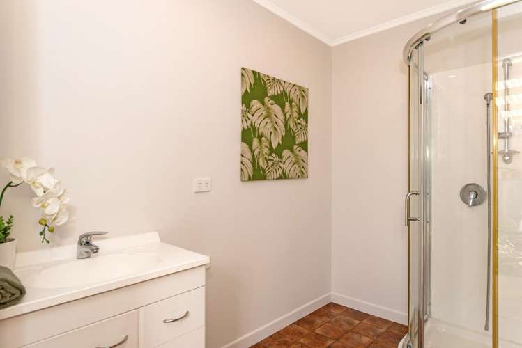 433 Palmerston Road Gisborne Central_19