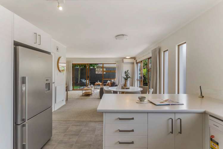 2/34 Atkin Avenue Mission Bay_8