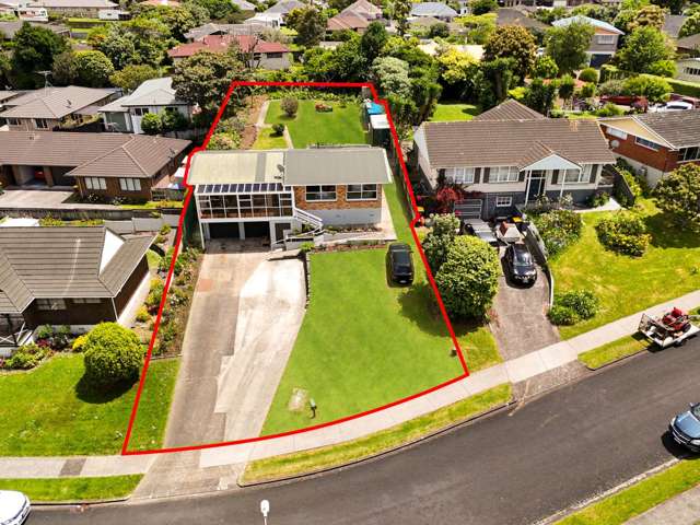 Golden opportunity - Solid Home on 1023sqm section