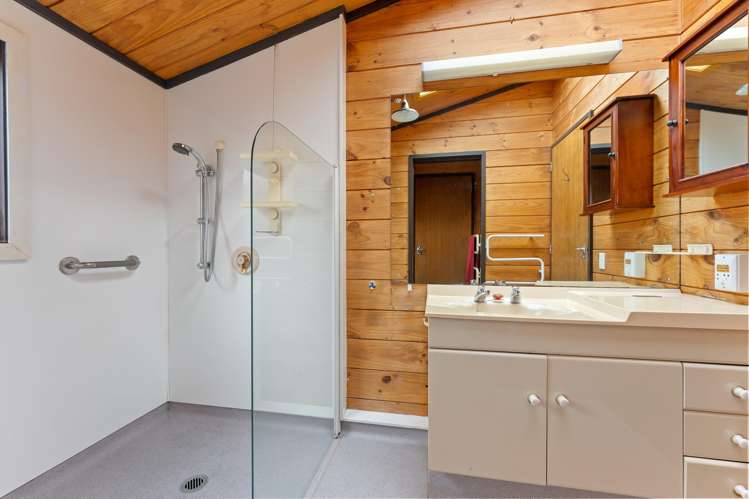 203 Mill Road Otaki_10