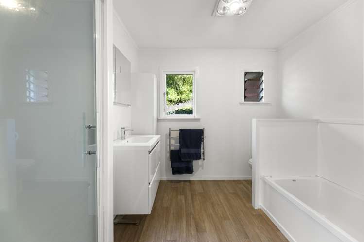 8 & 10 Gannet Lane Saint Leonards_14