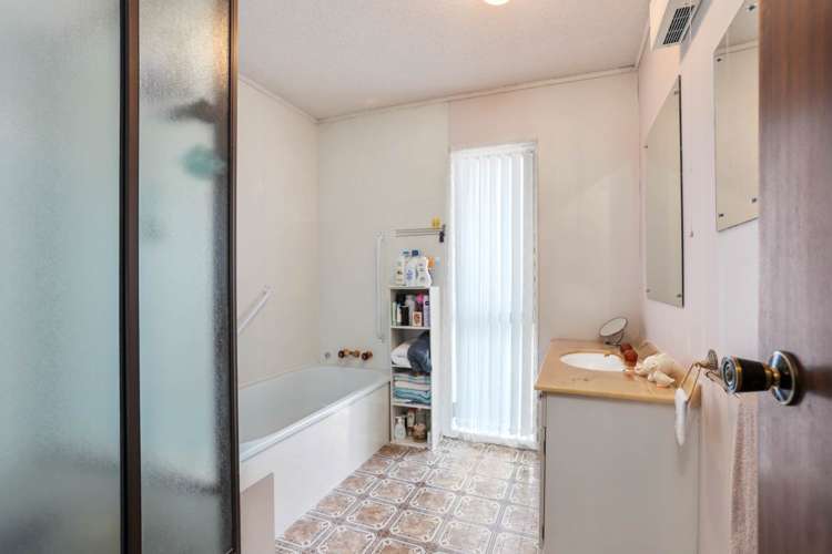 1/4188 Great North Road Glendene_14