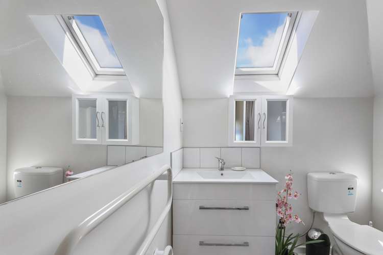 5h Church Street Akaroa_12