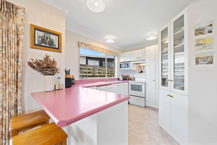 2/50 Rifle Range Road Taupo_5