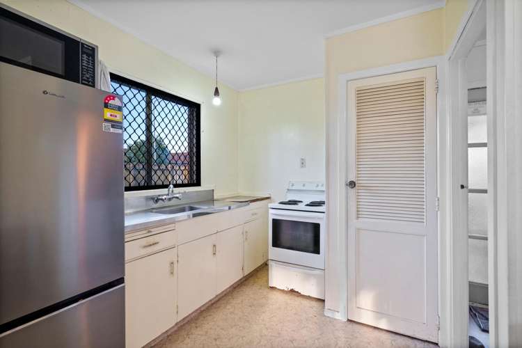 4/24 Robertson Road Favona_16