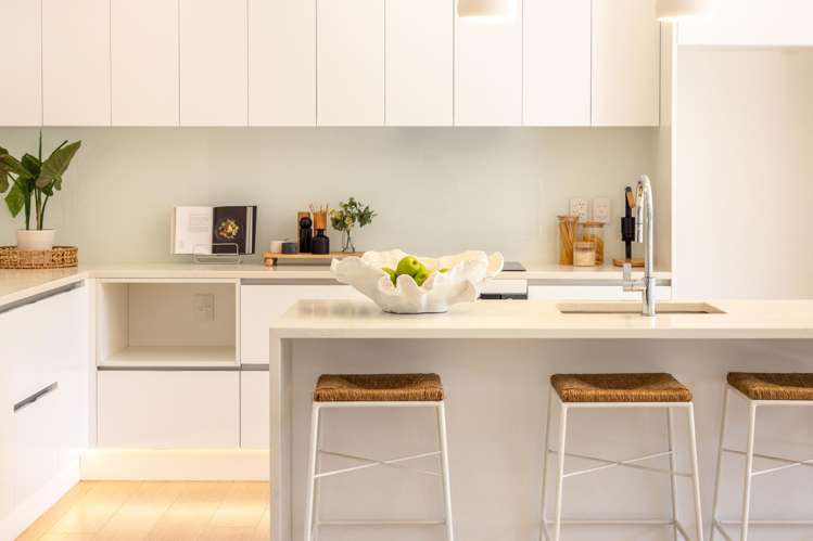 231 Ocean View Road Oneroa_2