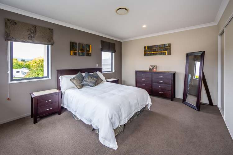 27 Highpeak Place Wigram_18