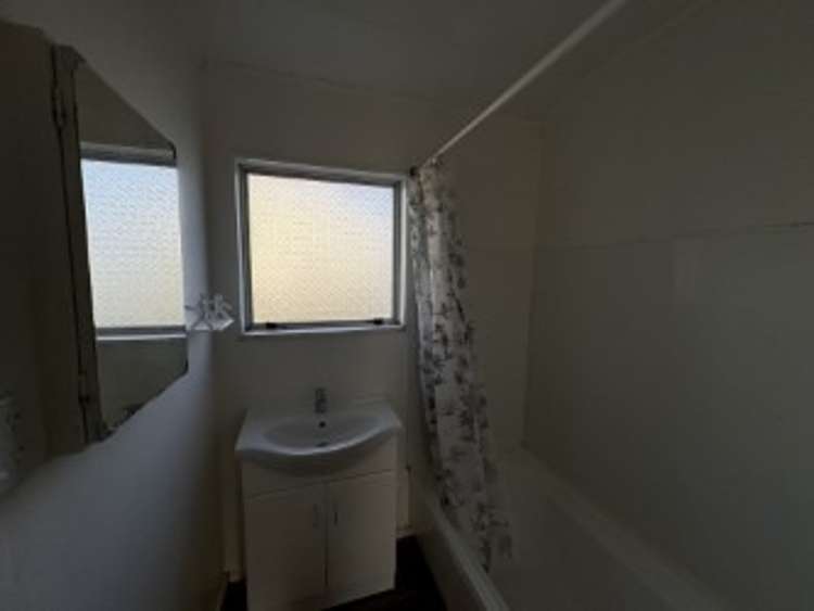 14 Guy Avenue 10516_6