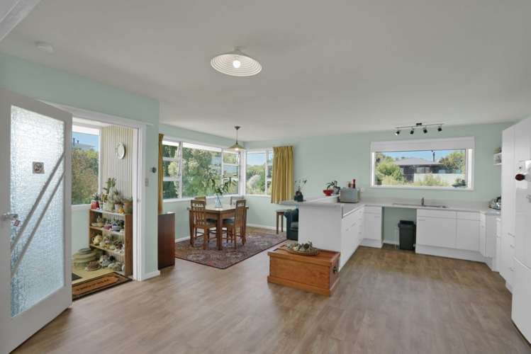 72 Pacific Drive Southbridge_5