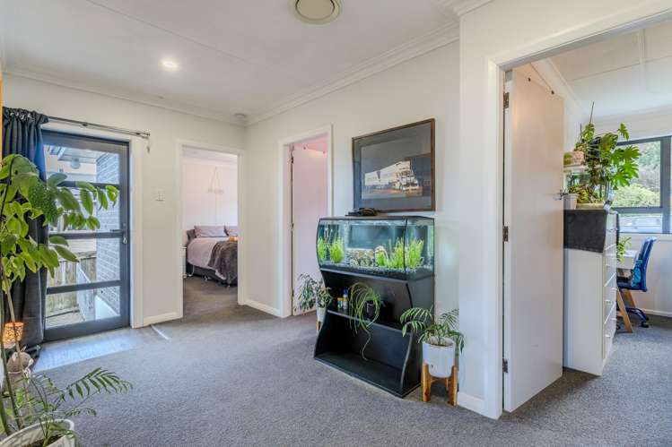 20 Stephen Street Halfway Bush_9