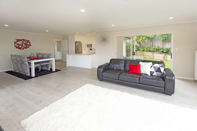 3 Rivervale Grove Stanmore Bay_10