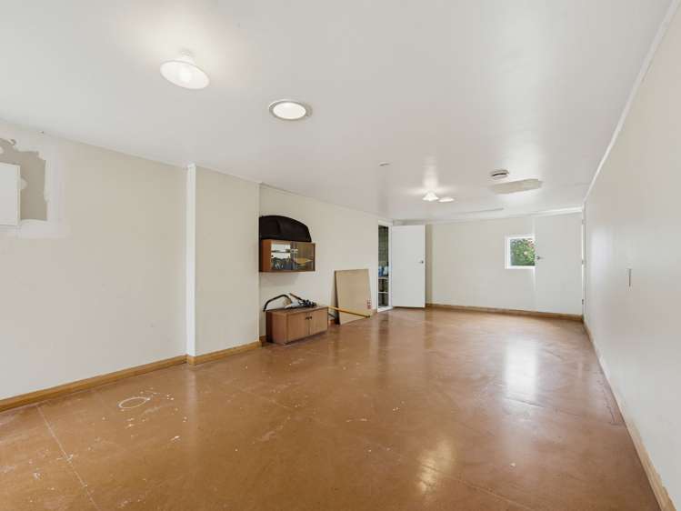 2 Magdalen Street Tawa_26