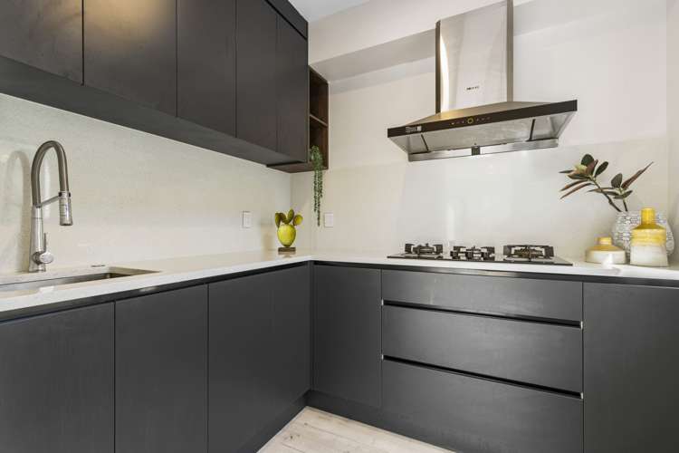 5a Hemsway Place Sunnyhills_10