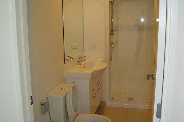 610A/176 Broadway Newmarket_2